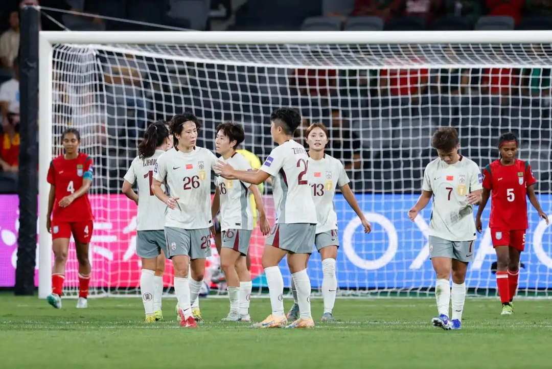 女足亚洲杯|中国队2：0获胜，元宵佳节俩汤圆，球迷直喊没吃饱